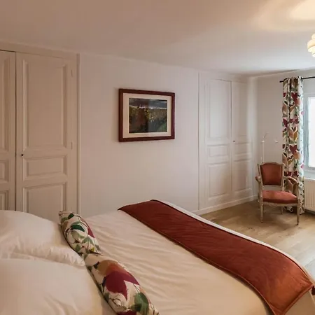 Couette Et Cafe Bed & Breakfast *